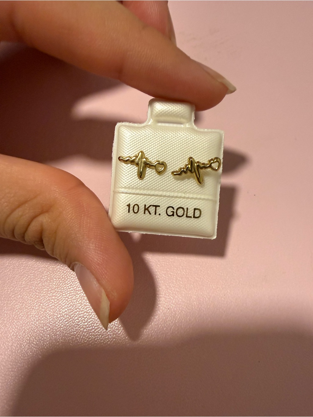 10k Gold Heartbeat Stud Earrings  10 Kt Gold